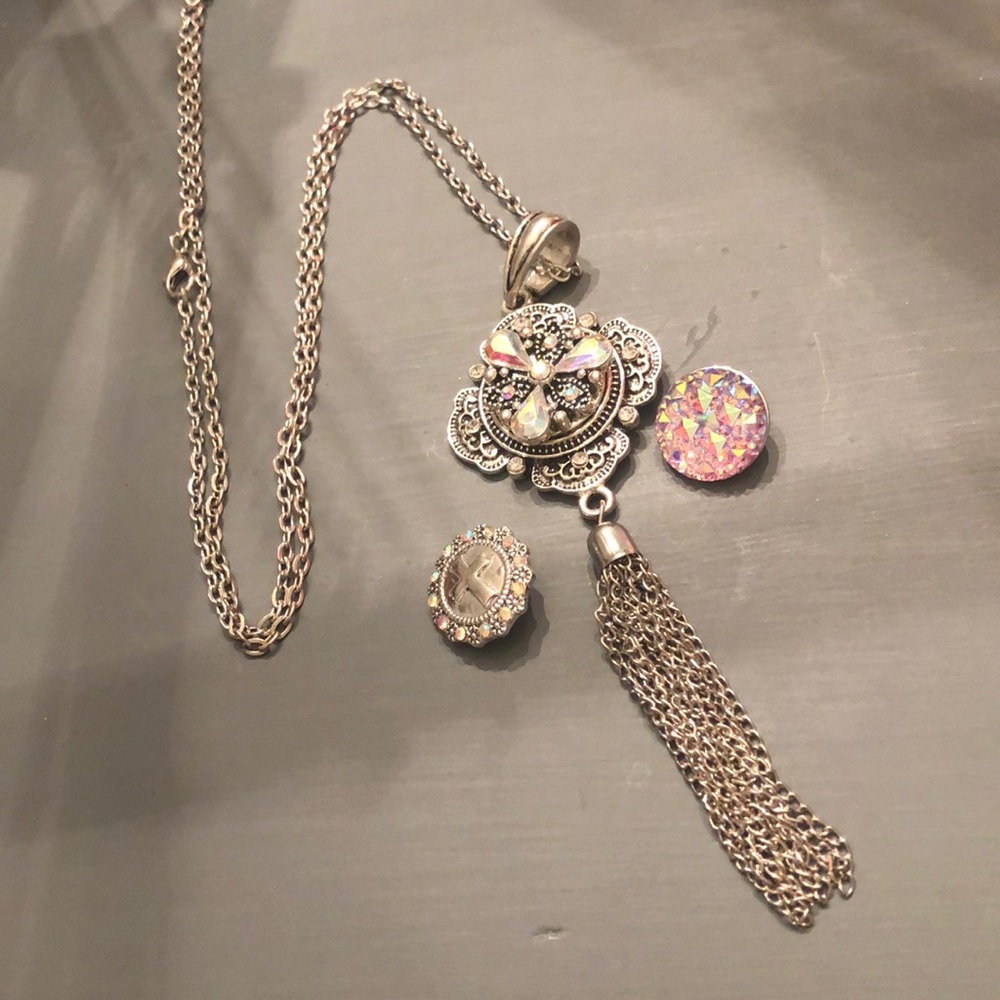 Snapituppittsburgh long antique necklace w 3 snaps
